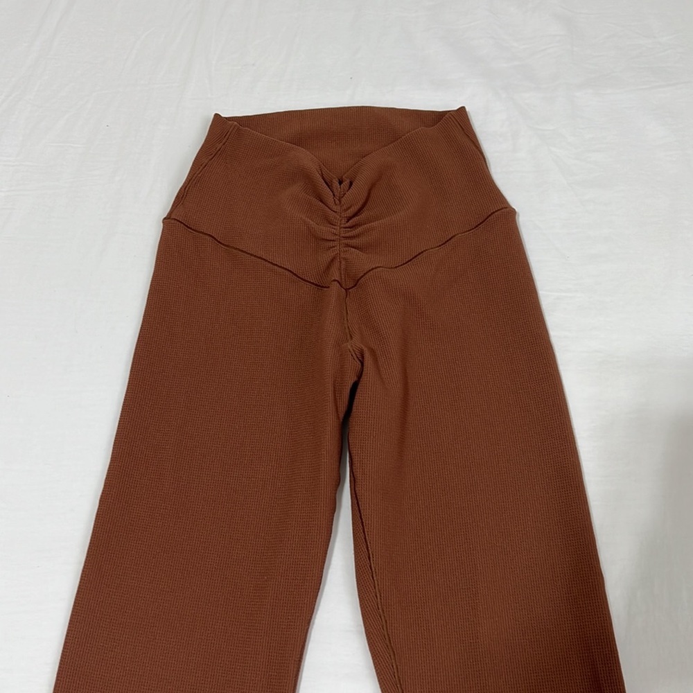 OFFLINE by Aerie Brown Waffle Knit High-Waisted Flare Leggings - Picture 3 of 10